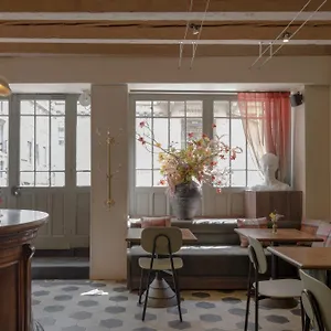 Academie Hotell